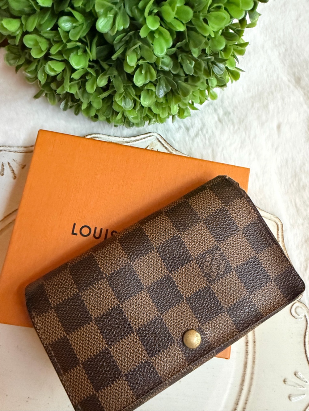 Louis Vuitton damier eben wallet